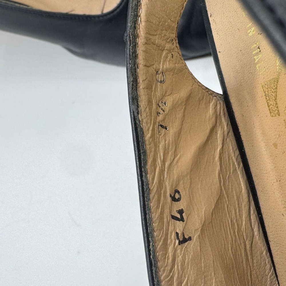 Salvatore Ferragamo Comodita Slingback Heels Black Leather Women 7.5 C Italy AS - Picture 3 of 12